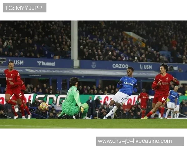 利物浦与埃弗顿激战再续城市德比荣耀之争